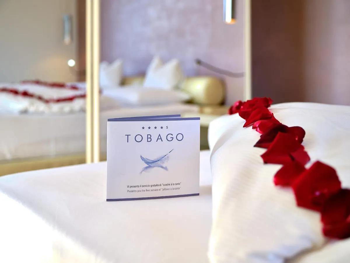 Tobago Hotel Garda 4*,