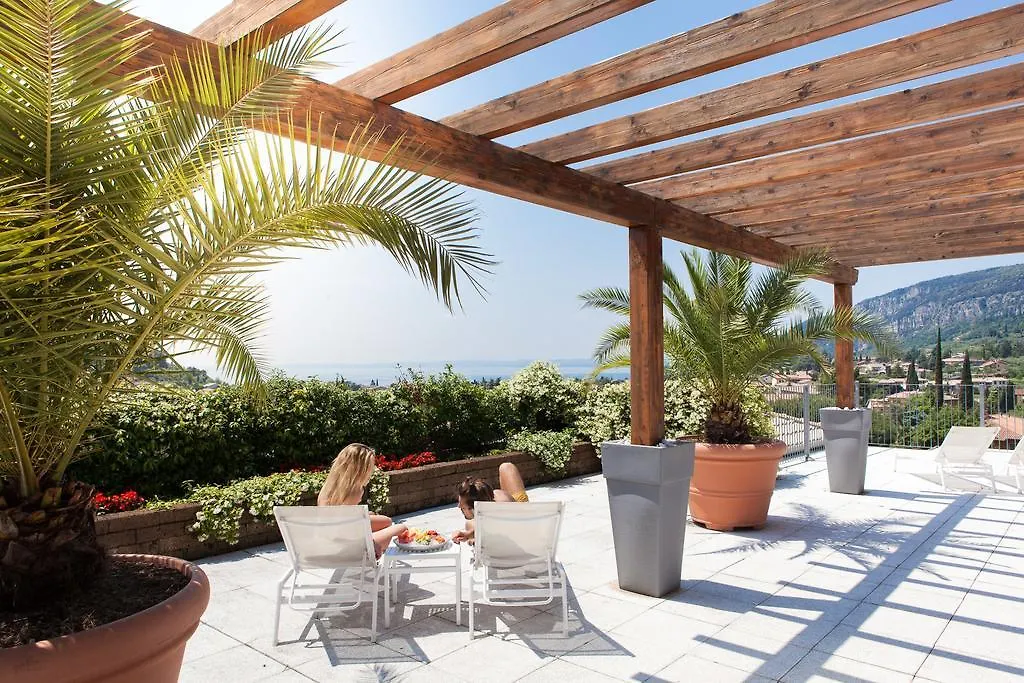 ****  Tobago Hotel Garda Olaszország